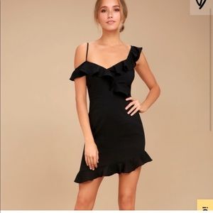Lulu’s black ruffled dress